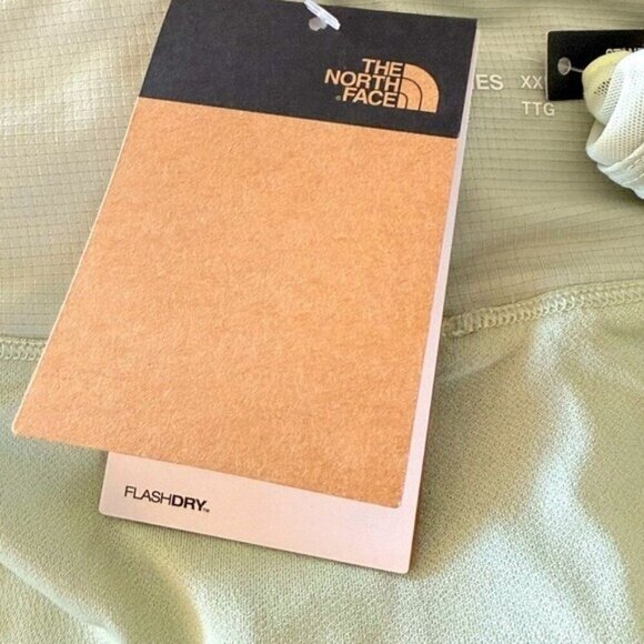 THE NORTHFACE Summer LT 2.5” Shorts Astro Lime Size XXL NEW - Picture 9 of 12